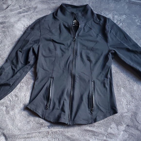 Workout Jacket - Picture 2 of 4